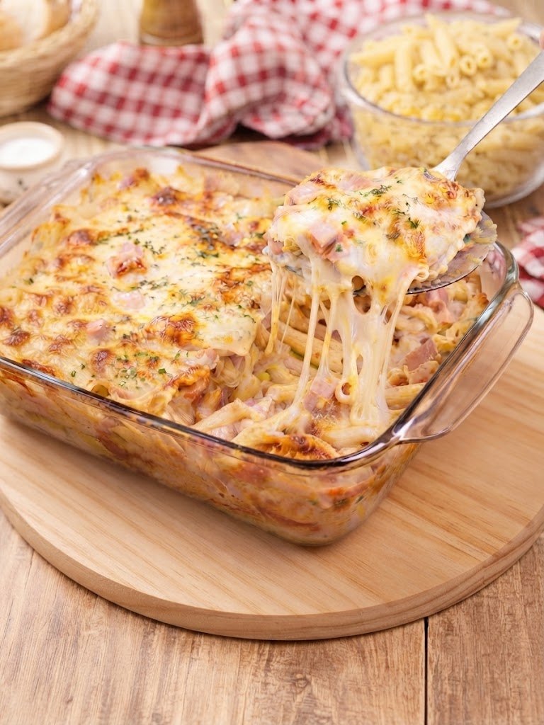 Macarrão Cremoso com Presunto e Queijo